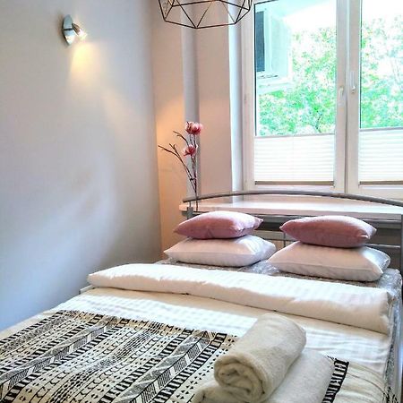 Chill & Explore By Cooee Apartments Варшава Екстер'єр фото